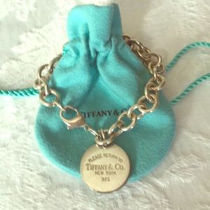 Return to Tiffany round tag bracelet